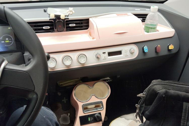 Used Wuling Hongguang MINIEV 2022 Macaron Premium Model – Lithium Ternary Battery
