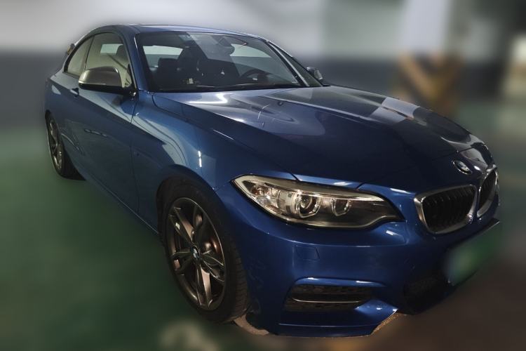 Used BMW 2 Series 2014 M235i Front Right 45 Deg