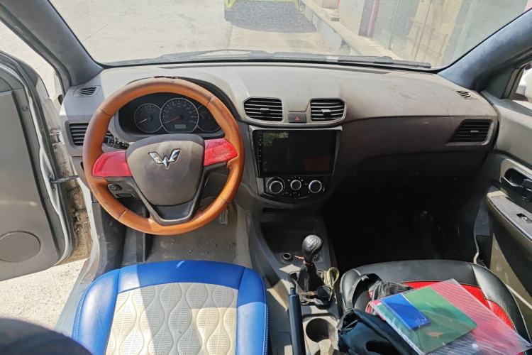 Used Wuling Hongguang 2016 1.5L Restyled S Comfort Version Center Console