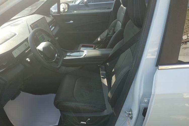 Used Livan Livan 7 2023 605 km ZHU FENG