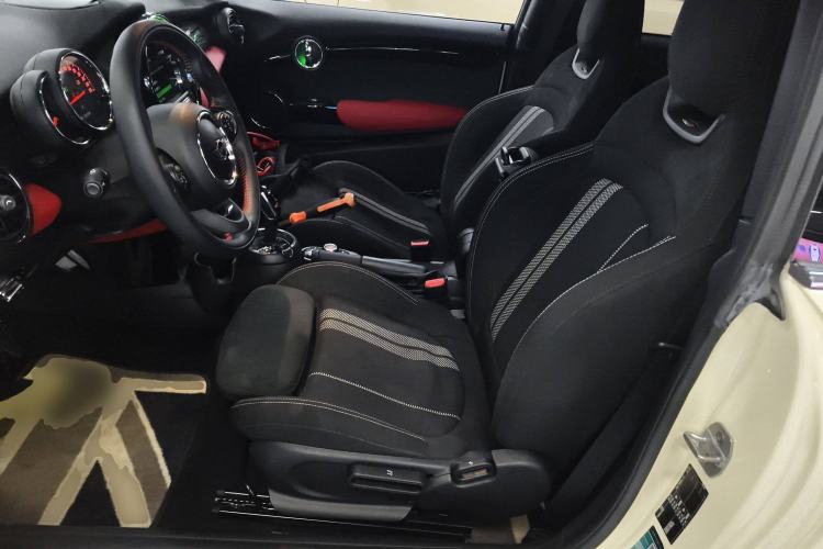 Used MINI MINI 2018 1.5T COOPER Racing Driver