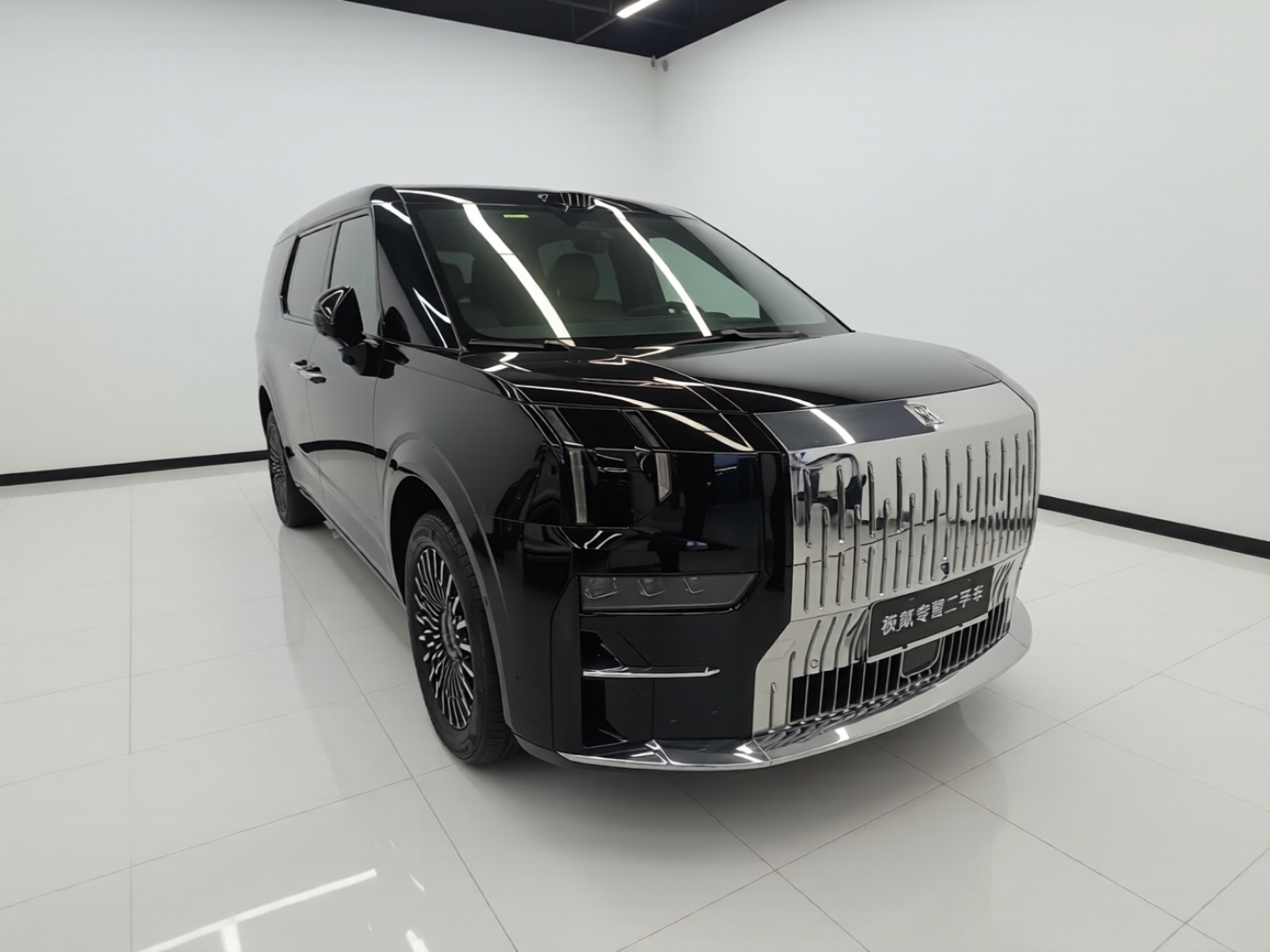 Zeekr 009 2024 Six-Seat Executive Version 4WD 108 kWh — снимка 3