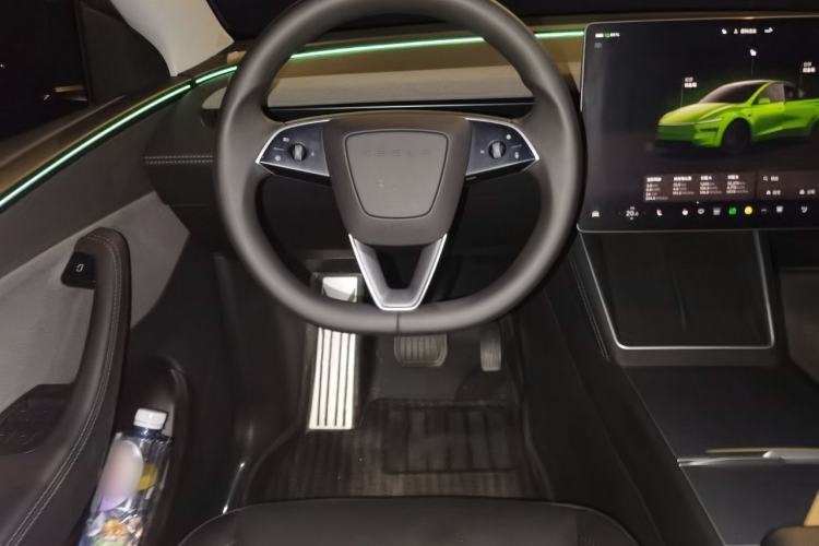 Used Tesla Model Y 2025 Rear-Wheel-Drive Version