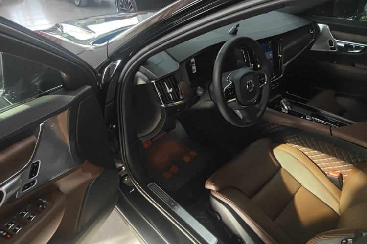 Used Volvo S90 2024 B5 Luxury Smart Edition