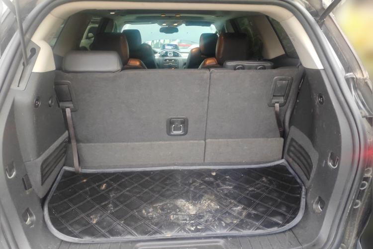 Used Buick Enclave 2013 3.6L Two-Wheel-Drive Elegance Edition
