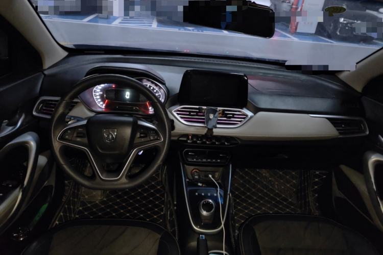 Used Baojun 510 2017 1.5L Automatic Fashion Model
