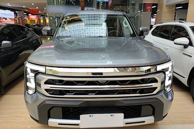 Used Dongfeng Zhengzhou Nissan Z9 2025 GT 2.3T Automatic Diesel 4x4 First Edition – Enjoyment Version
