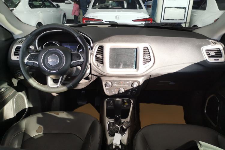 Used Jeep Compass 2017 200T Automatic Family Edition