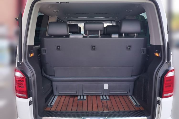 Used Volkswagen Multivan 2017 2.0 TSI 4x4 Explorer Edition 7-Seater
