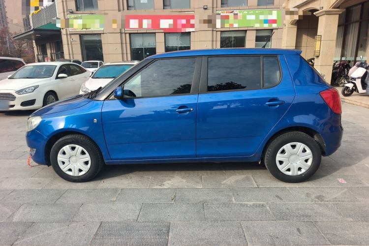 Used Skoda Fabia 2014 1.4L Automatic Crystal Edition
