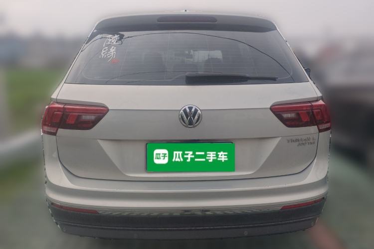 Used Volkswagen Tiguan L 2017 330TSI Automatic Two-Wheel Drive Luxury Edition Rear