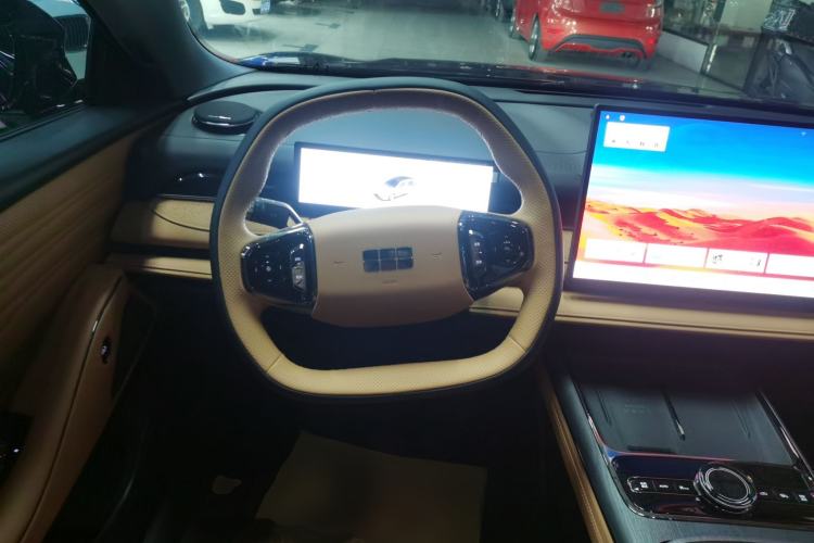 Used Geely Galaxy Galaxy 8 2025 130km EM-i Deluxe Edition
