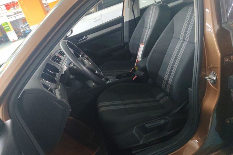 Used Volkswagen Lamando 2015 230TSI DSG Fashion Edition