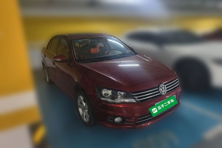 Used Volkswagen Bora 2014 1.6L Automatic Comfort Model Front Right 45 Deg