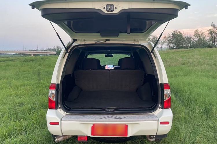 Used Nissan Paladin 2013 2.4L Two-Wheel Drive Standard Version China IV Standard
