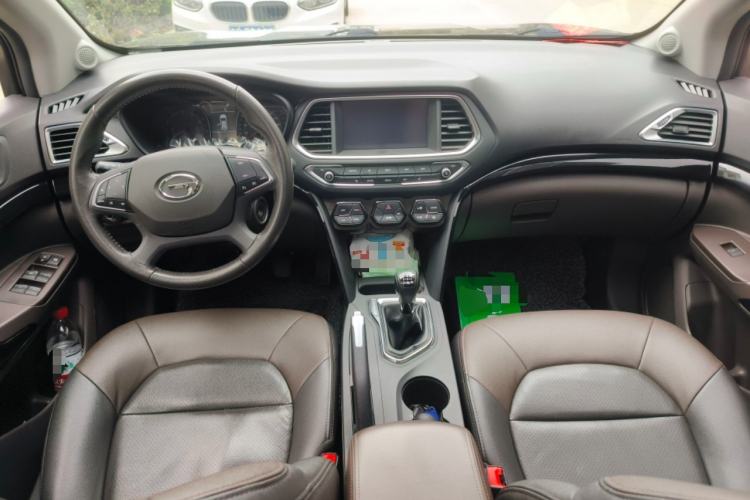 Used GAC Trumpchi GS4 2015 200T Manual Luxury Edition Center Console