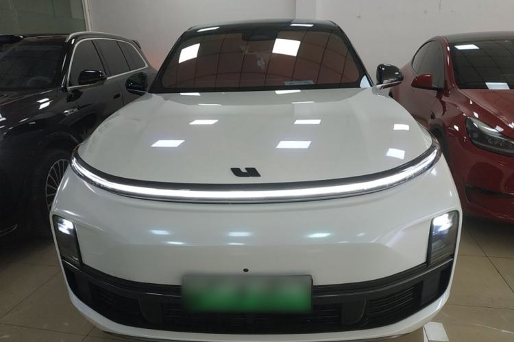 Used Li Auto L8 2023 Pro Model Front