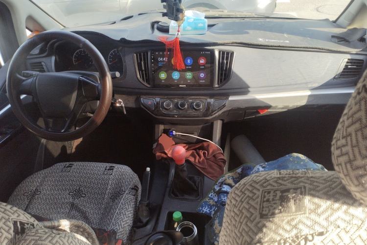 Used FORTHING Lingzhi 2023 M5L 1.6L Base Model 5 Seats Center Console