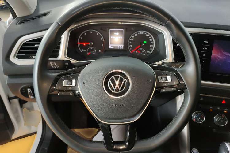 Used Volkswagen T-ROC 2022 280TSI DSG Two-Wheel Drive Elite PLUS