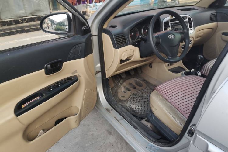 Used Hyundai Accent 2011 1.4 Manual Comfort Version