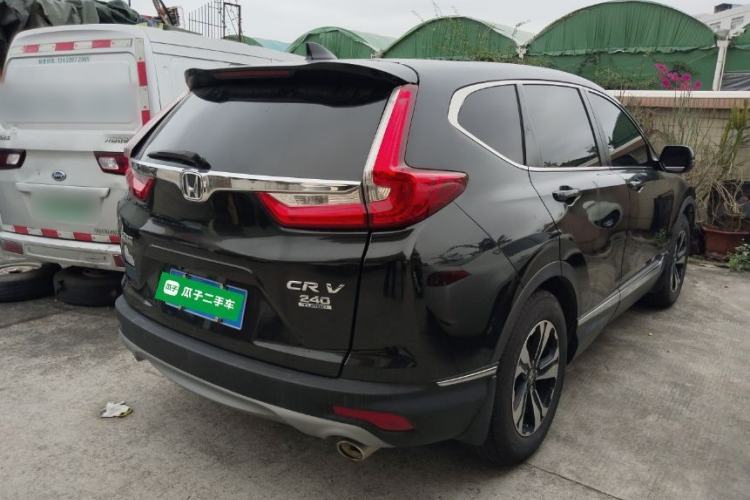 Used Honda CR-V 2017 240TURBO CVT Front-Wheel Drive Fashion Edition