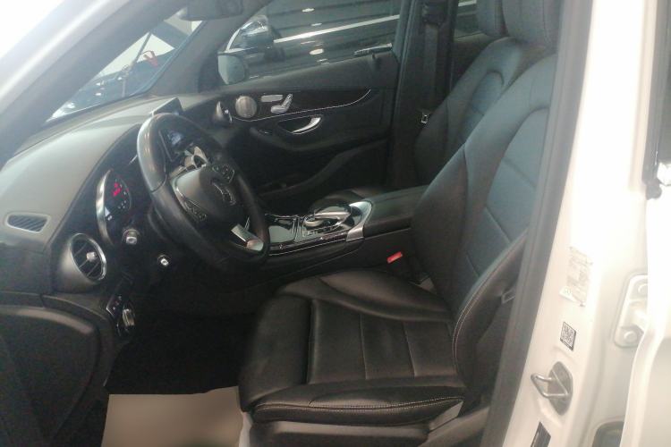 Used Mercedes-Benz GLC 2017 GLC 260 4MATIC Luxury Model

