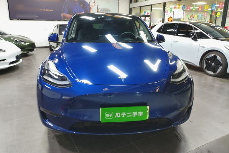 Used Tesla Model Y 2021 Long-Range All-Wheel-Drive Version Front