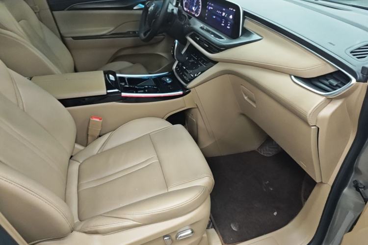 Used Buick GL8 2020 ES Land Cruiser 653T Luxury Model
