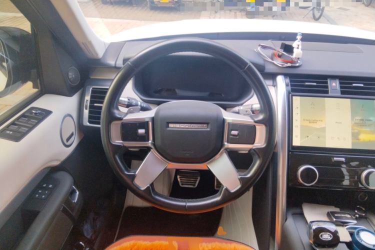 Used Land Rover Discovery 2021 360 PS R-Dynamic SE