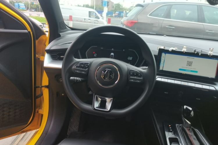 Used MG 5 2021 180 DVVT CVT Youth Luxury Edition
