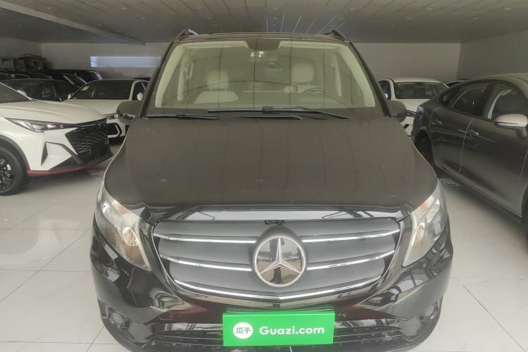 Used Mercedes-Benz Vito 2021 2.0T Elite Version 7 Seats Front