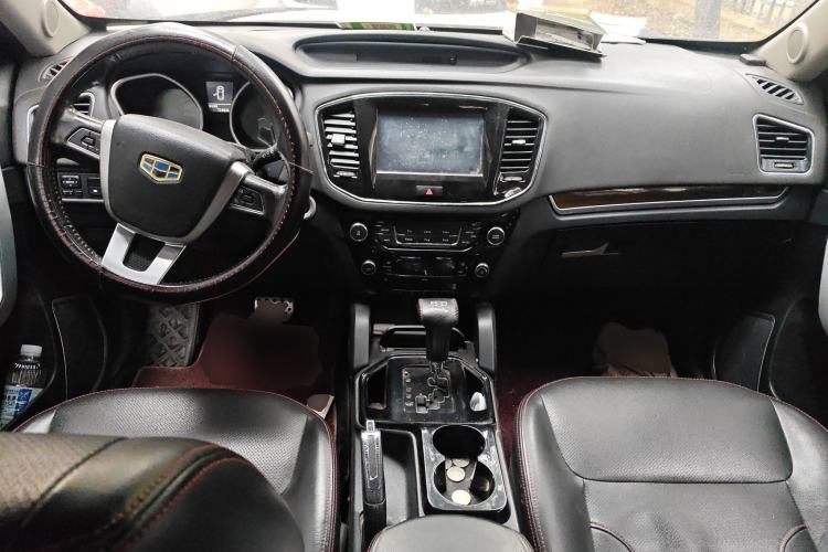 Used Geely Auto GX7 2015 Sports Edition 2.0L Automatic Luxury Upgrade Version China V Standard