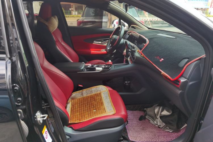 Used CHANGAN UNI-T 2020 1.5T Prestige Version
