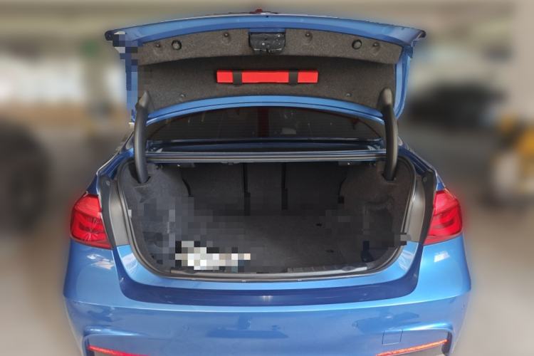 Used BMW 3 Series 2017 320i M Sport Trunk