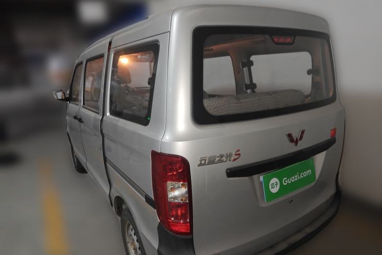 Used Wuling Zhiguang 2015 1.2L S Practical Model LSI