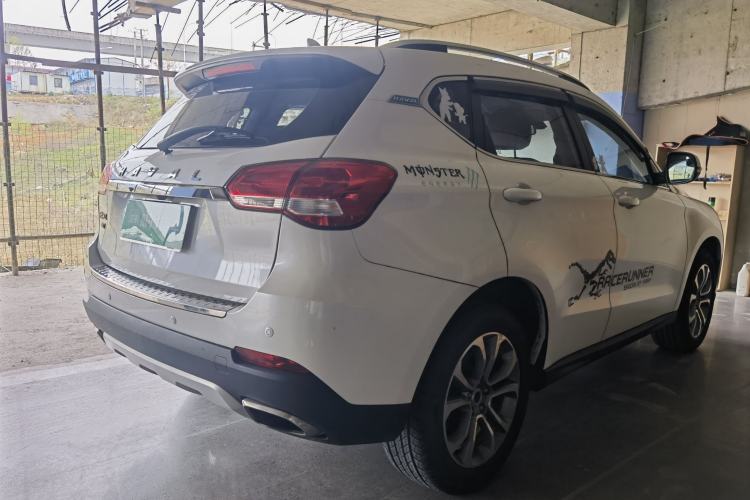 Used Haval H2 2017 Blue Label 1.5T Automatic Two-Wheel Drive Prestige Model Exterior 3