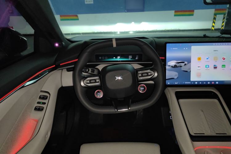 Used XPeng P7 2025 Model—750 All-Wheel-Drive High-Performance Ultra
