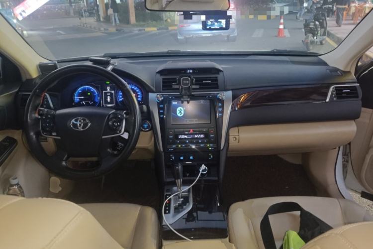 Used Toyota Camry 2015 Dual-Engine 2.5 HG Luxury Navigation Edition