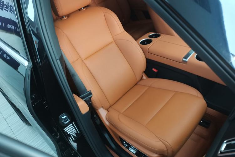 Used Li Auto L8 2025 Max Smart Refresh Edition
