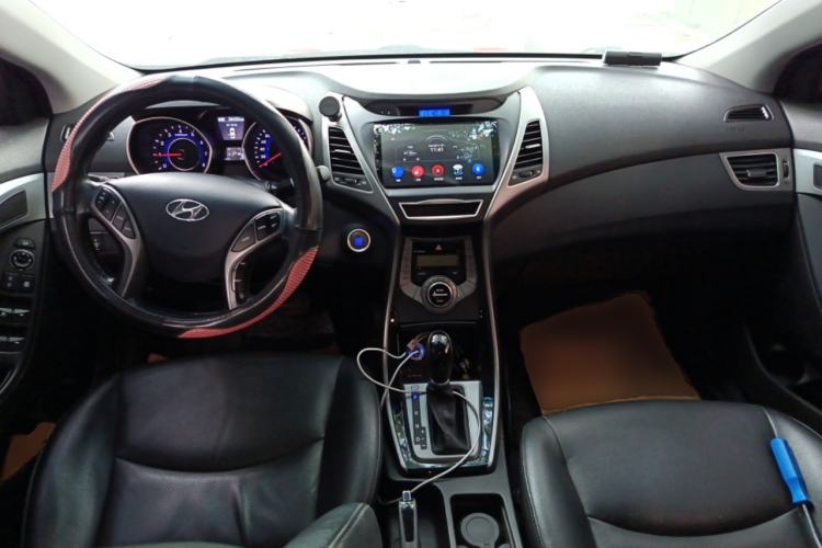 Used Hyundai Elantra (5th Generation / Langdong) 2015 1.6L Automatic Luxury Model Center Console