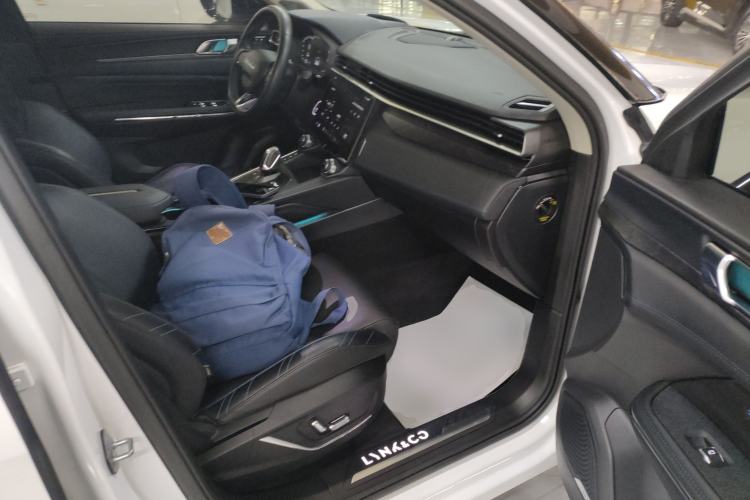 Used Lynk & Co 05 2020 2.0TD Two-Wheel Drive Shine Halo