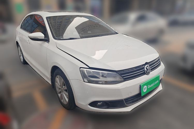 Used Volkswagen Sagitar 2015 1.6L Automatic Comfort Model
