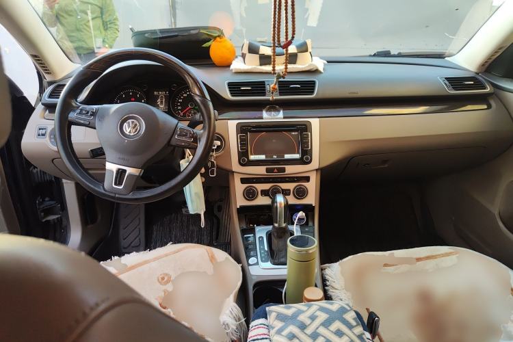 Used Volkswagen Magotan 2013 2.0 TSI Prestige Model Center Console