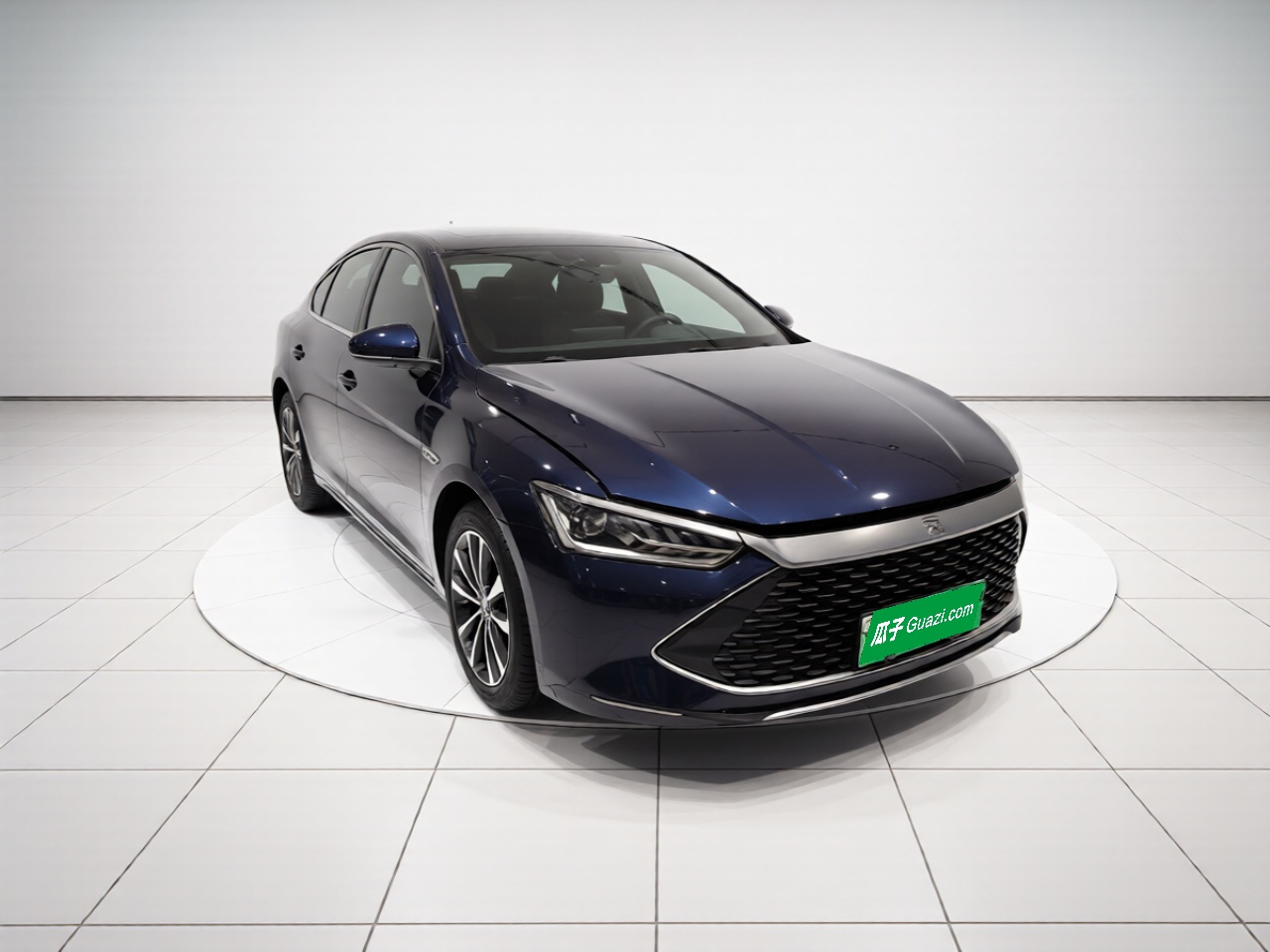 BYD Qin PLUS 2023 Champion Edition DM-i 55KM Leading Model — снимка 3