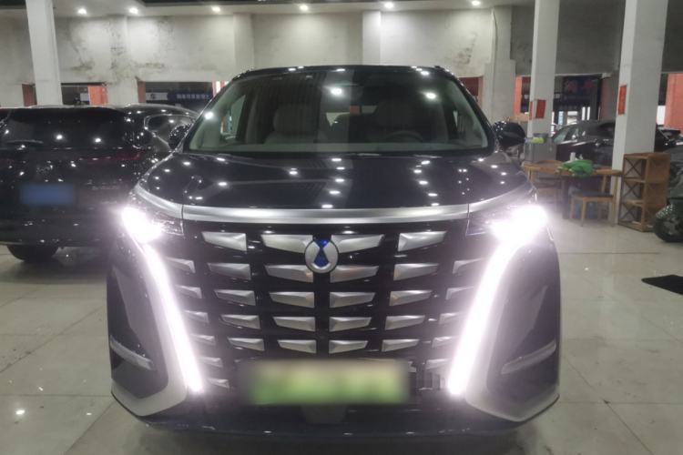 Used Denza D9 2022 DM-i 970 Four-Wheel Drive Flagship Model
