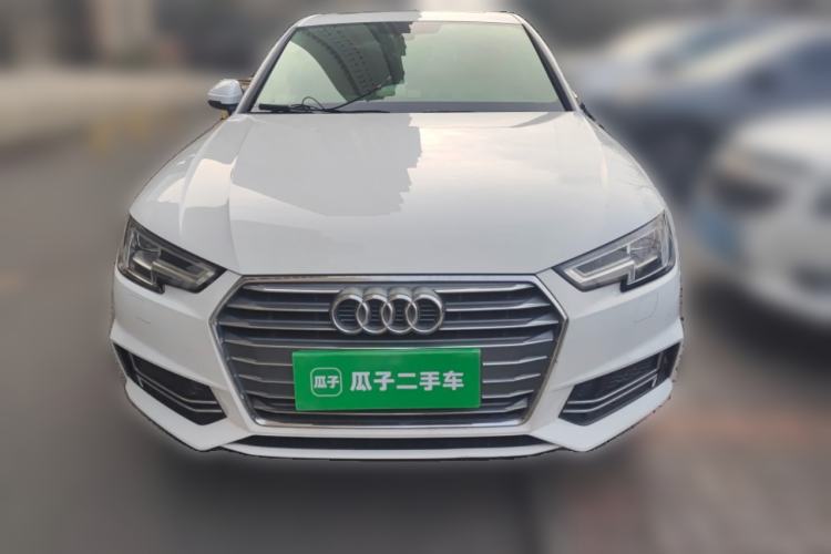 Used Audi A4L 2018 30th Anniversary Edition 40 TFSI Fashion Model
