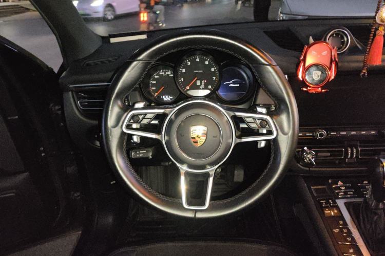 Used Porsche Macan 2018 Macan 2.0T Steering Wheel