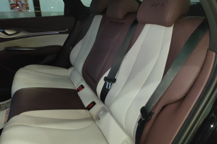 Used BYD Seal 2023 DM-i 1.5L 121km Prestige Model
