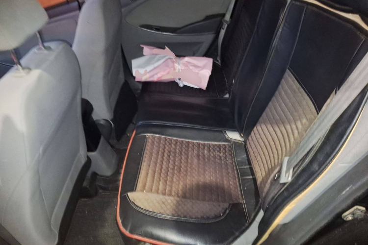 Used Hyundai Verna (older generation) 2014 1.4L Manual Smart GLS Trim
