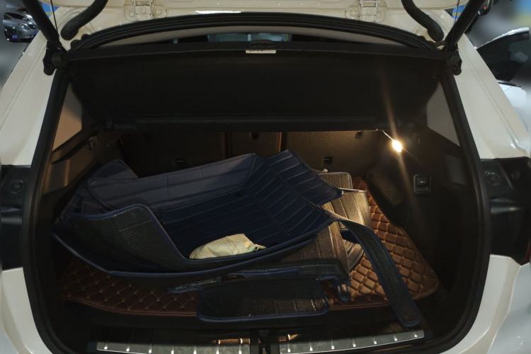 Used BMW X1 New Energy 2018 xDrive25Le Luxury Model Trunk